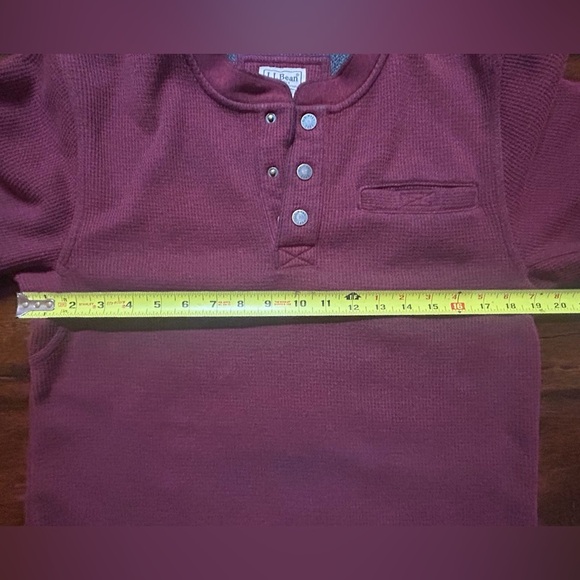 L.L. Bean Heavy Weight Pullover Shirt Size Small-Regular - Picture 3 of 6